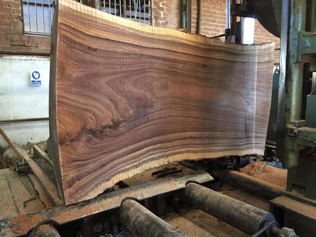 Tapa de madera de gran anchura